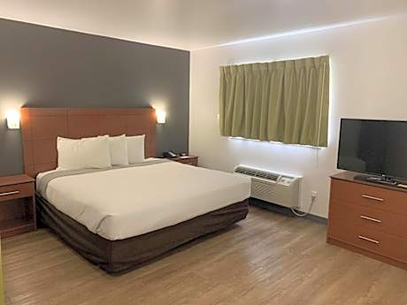 Deluxe King Room - Smoking