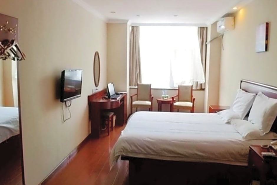 GreenTree Inn Qinhuangdao Peace Avenue Express Hotel