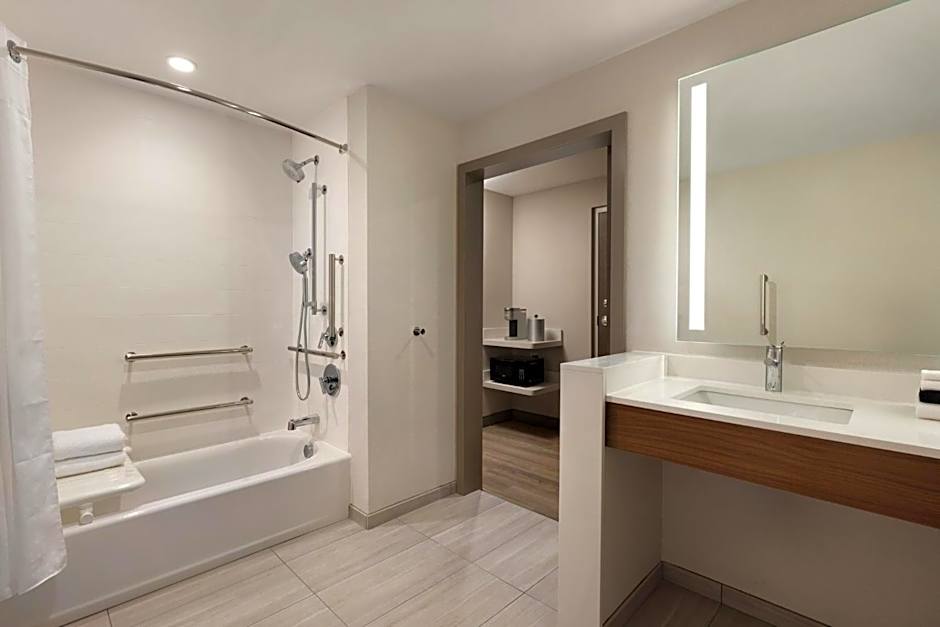 Holiday Inn Express Cape Canaveral by IHG