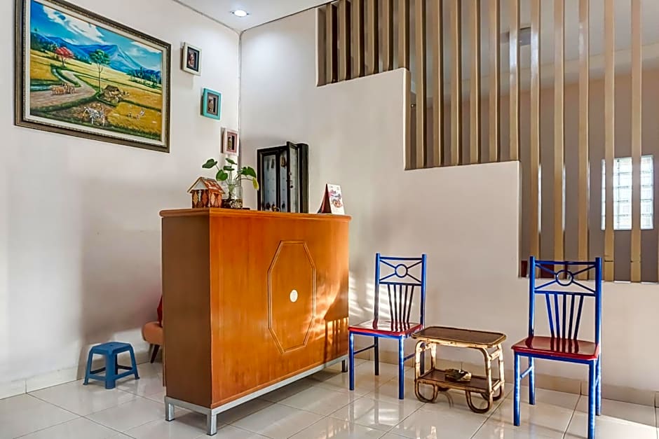 OYO 91316 Hh Guest House Makassar