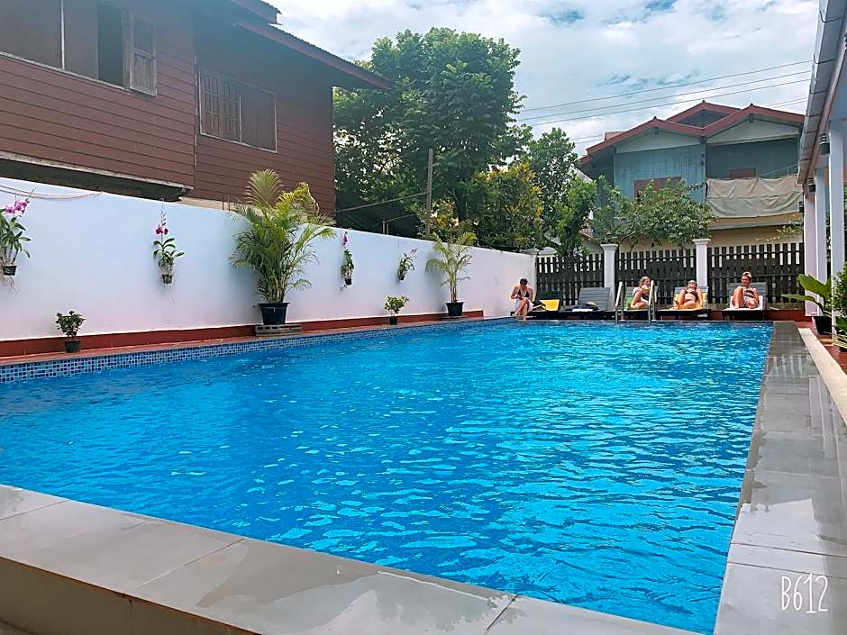Jasmine Vangvieng Hotel