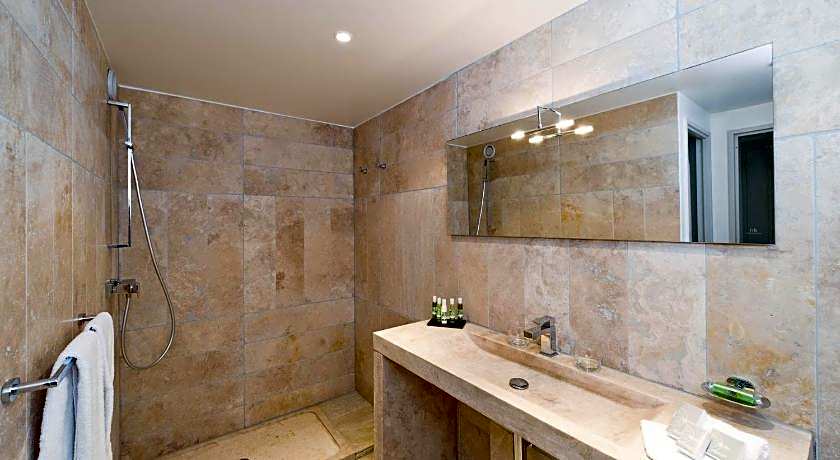 Moulin de Vernegues Hotel