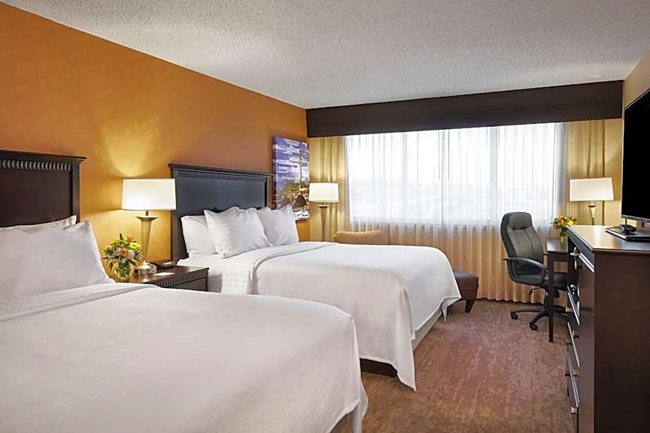 Holiday Inn Alexandria at Carlyle By IHG