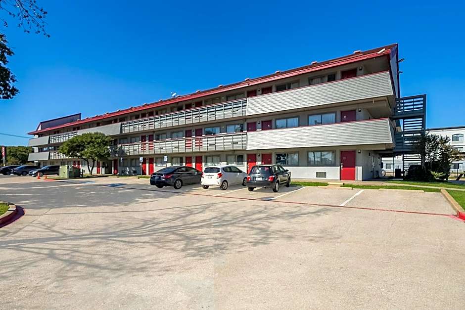 Red Roof Inn Dallas - DFW Airport North