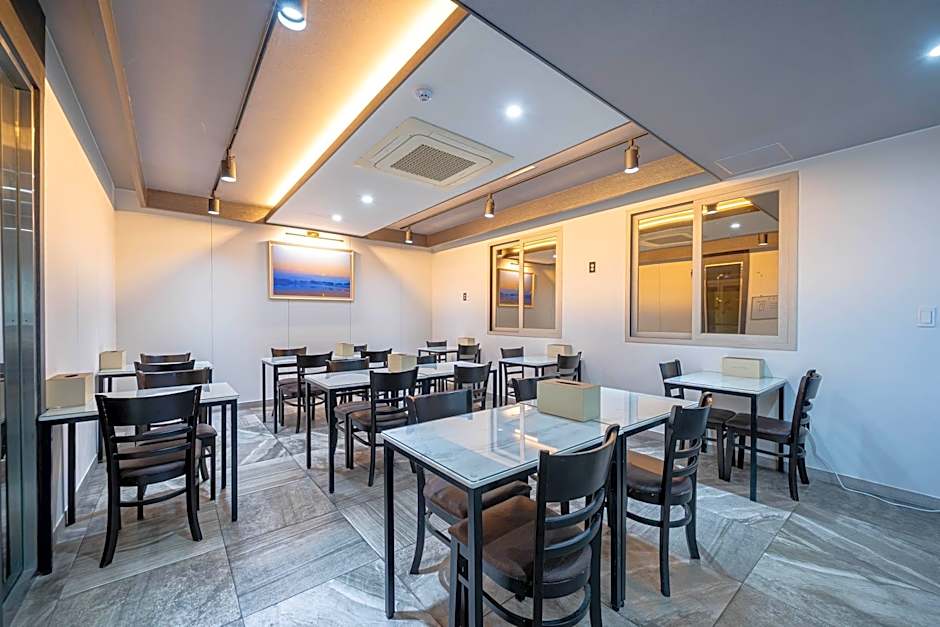 Jinju KAI Tourist Hotel