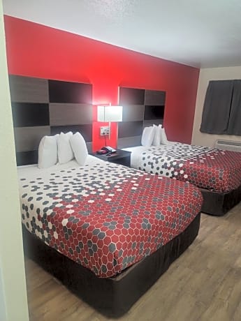 Standard Queen Room with Two Queen Beds - Non Smoking