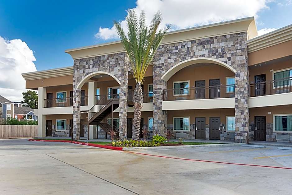 Econo Lodge Inn & Suites Houston