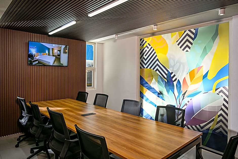 Vista Express Guadalajara Expo Surestay By Bw