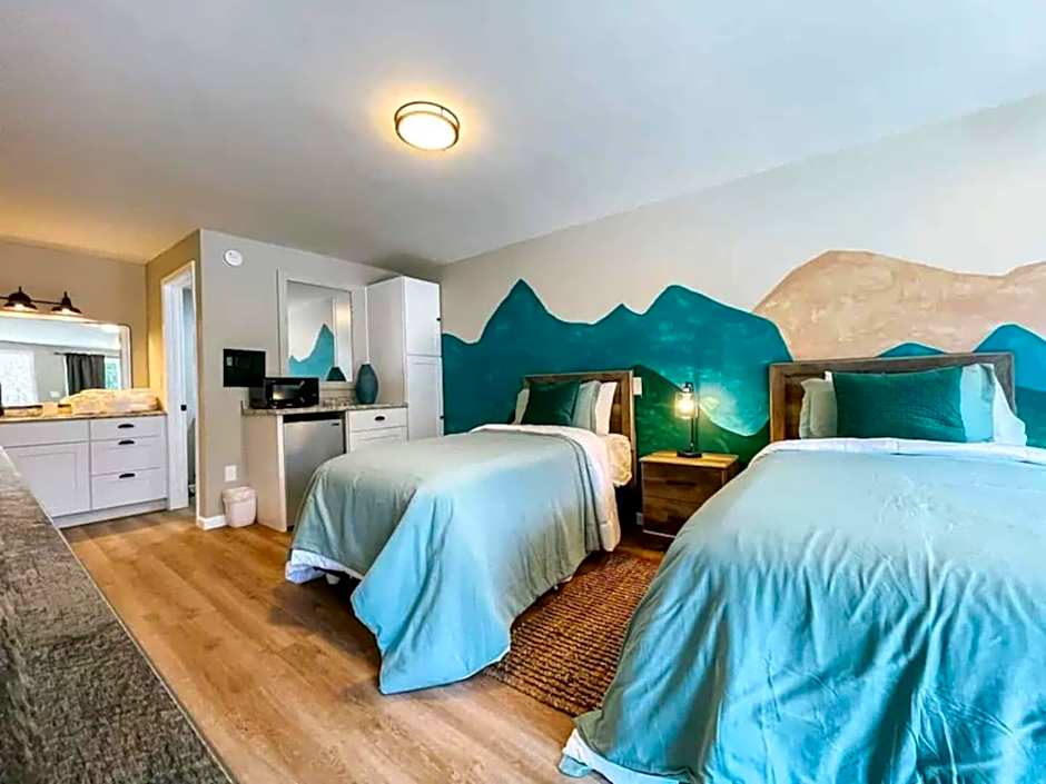 Mountain Family Twin Room