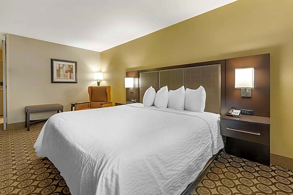 Best Western Plus Inntowner Madison
