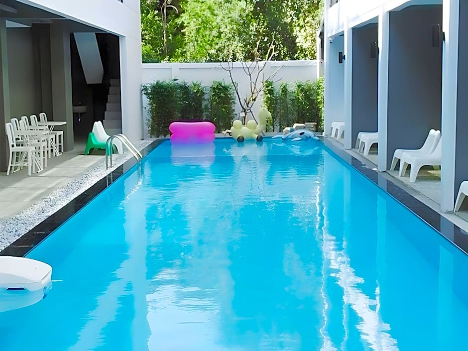 Bluemoon Cha-Am Hotel