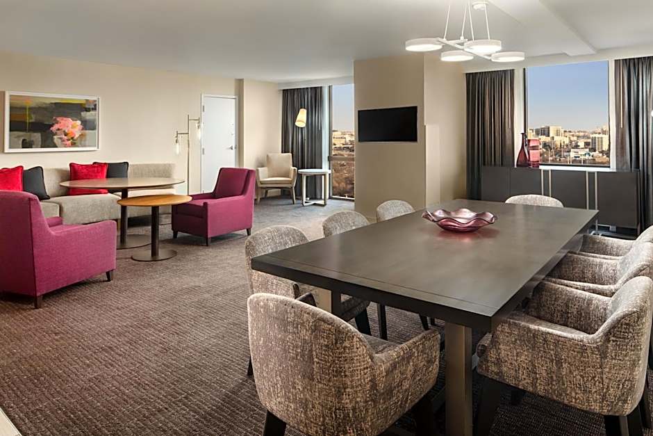 Crowne Plaza Dallas Market Ctr - Love Field By IHG