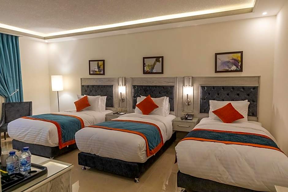 Petra Canyon Hotel