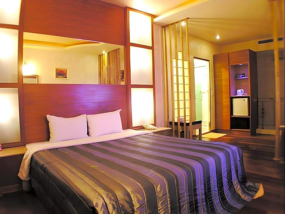 Changsing Business Motel