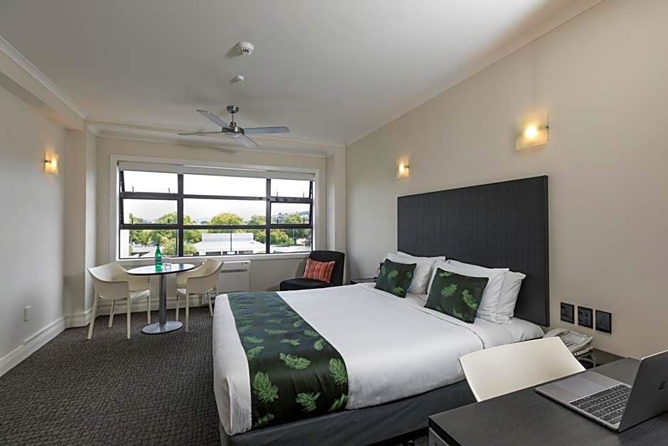 Quest Napier Hotel