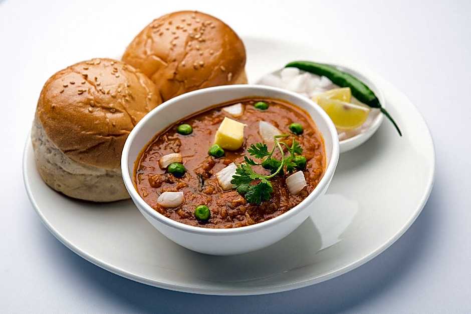 Super Hotel O MP Nagar Near Rachna Tower