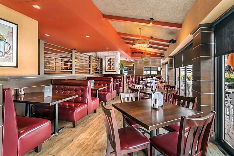 Best Western Plus Waltham Boston