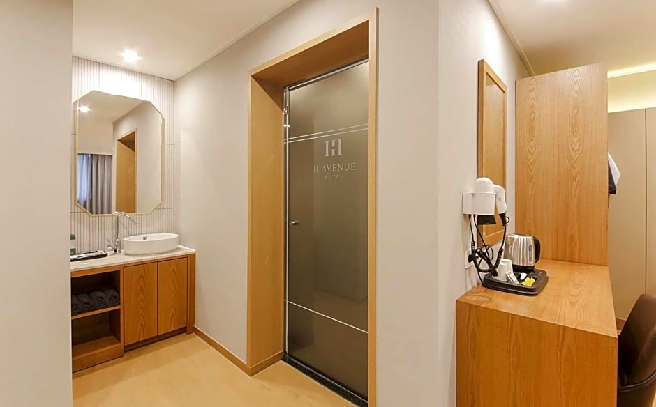 H Avenue Hotel in Gyeongju