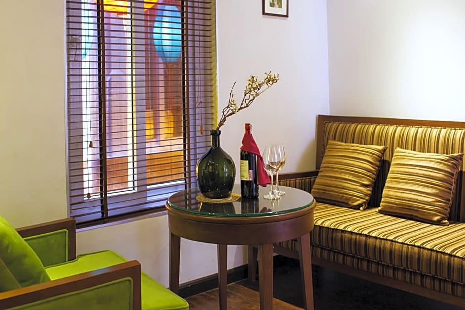 Hotel Emerald Waters Classy