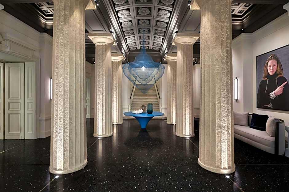 Dorothea Hotel, Budapest, Autograph Collection