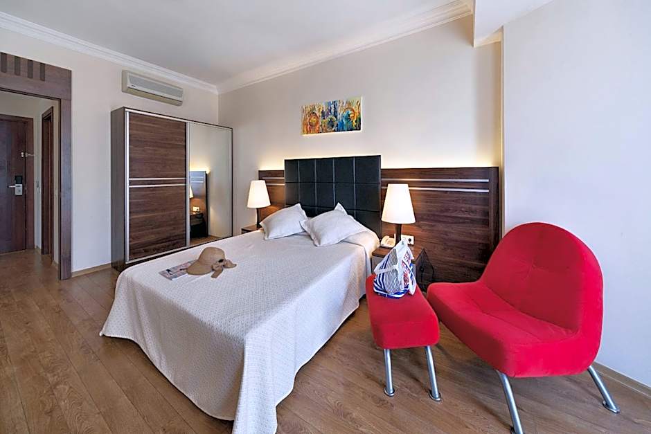 Golden Age Hotel Yalıkavak Bodrum