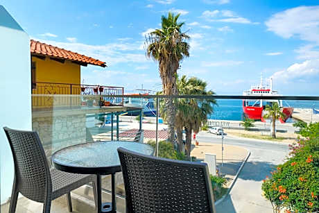 Double Room with Balcony and Sea View
