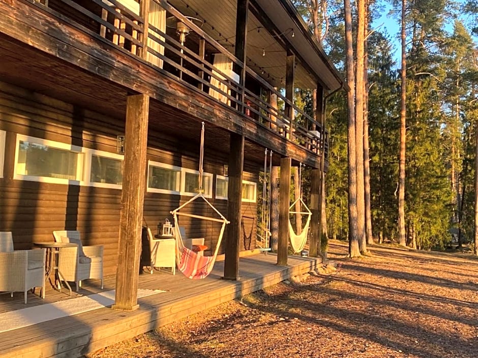 Tuba järveäärses puhkemajas - Saarjärve Puhkemaja