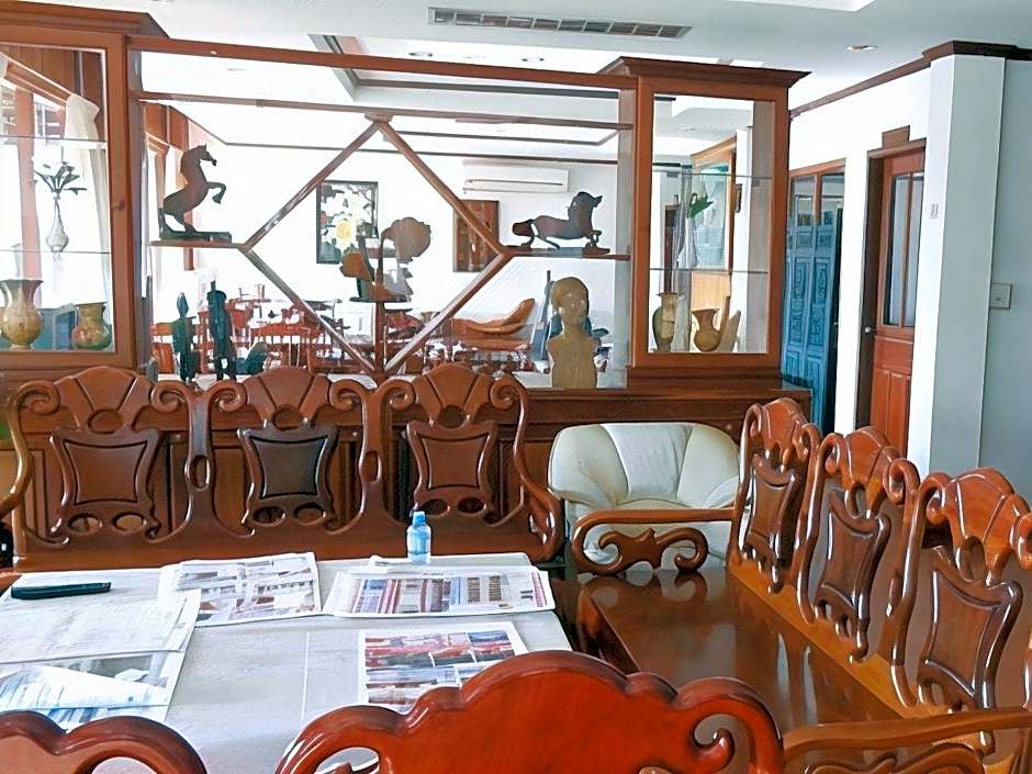 Chanthasom Guest House