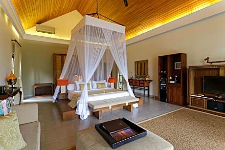 Residence Pool