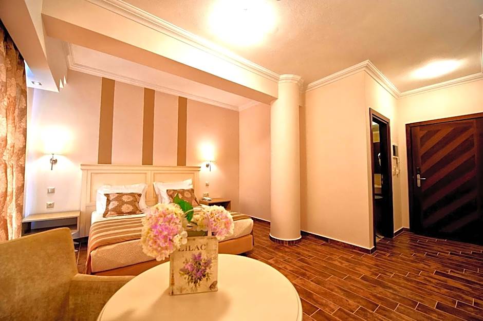 Enastron View Hotel