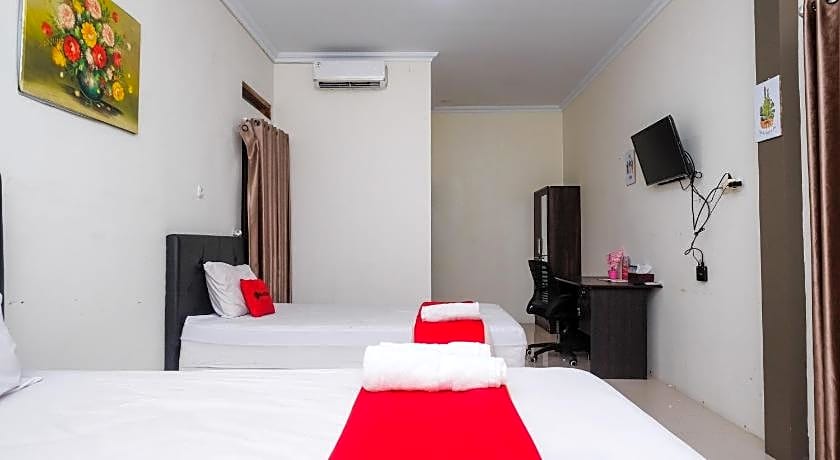 RedDoorz Syariah near RS Hermina Yogyakarta