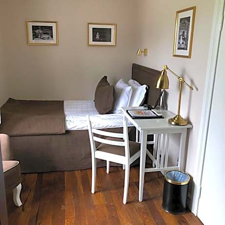 Single Room - Separate Building