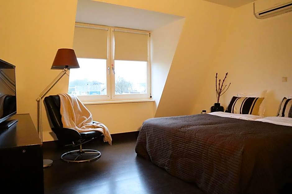 Bar-Bistro-Hotel DOK