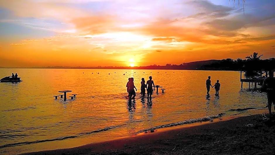 APARTAMENTO 10 min de CRICIUMA em IÇARA-SC - 2 quartos - 3 Ar-Condicionado split - Cozinha equipada - Banheiro - Garagem coberta e Wi-Fi - Anfitriã Superhost no BnB