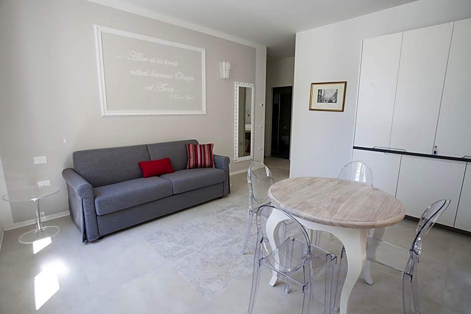 Villa Italia Luxury Suites and Apartments