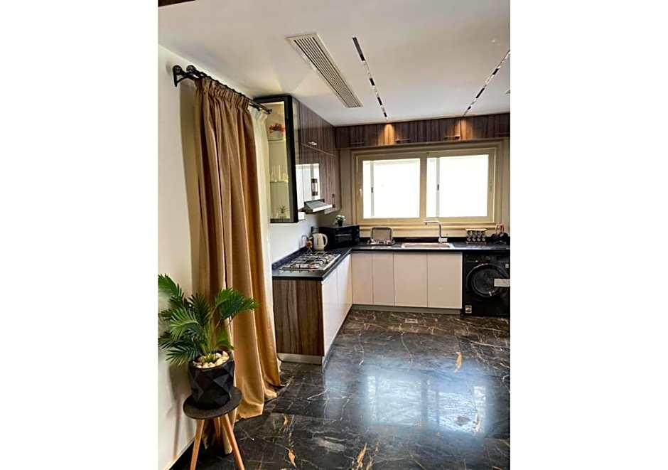 فيلا رائعة في أفخم كومباوندات الشيخ زايد