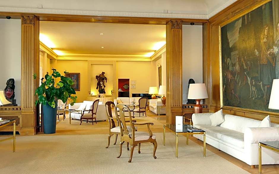 Hôtel du Grand Lac Excelsior