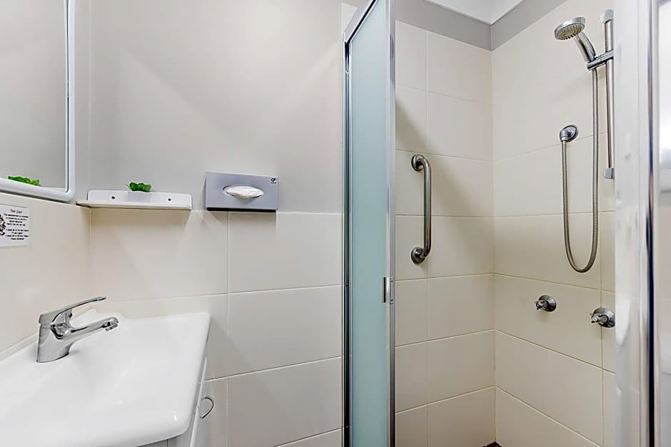 Castlereagh Motor Inn