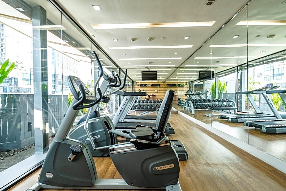 Holiday Inn Express Bangkok Sukhumvit 11 - Free Breakfast By IHG