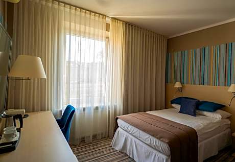 Standard single room with access to the wellness and fitness area