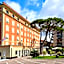 Hotel Sud Est by Fam Rossetti