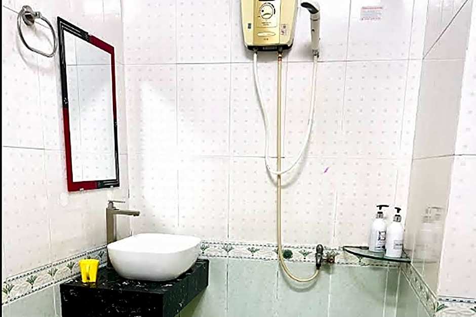 Hung Anh Hotel