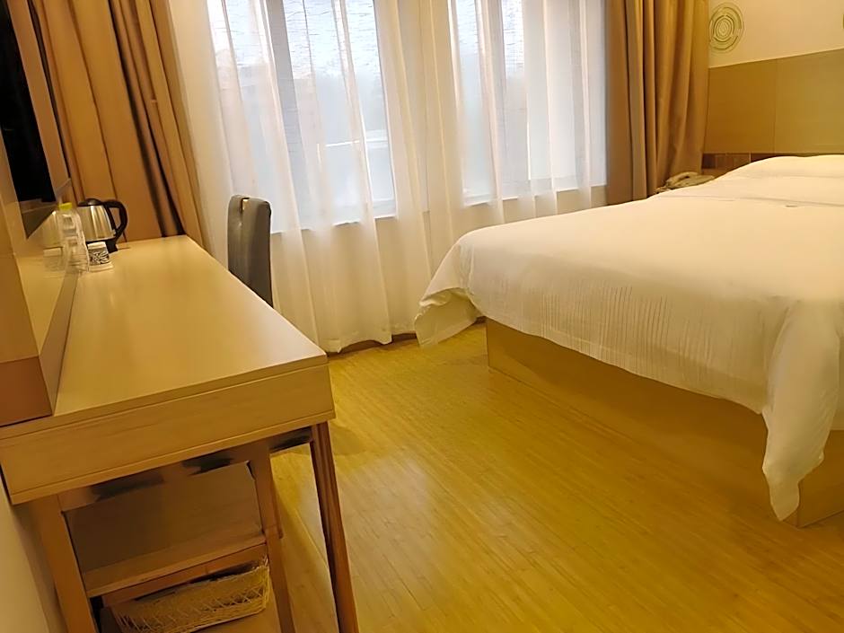 GreenTree Inn Yichang Wanda Binjiang