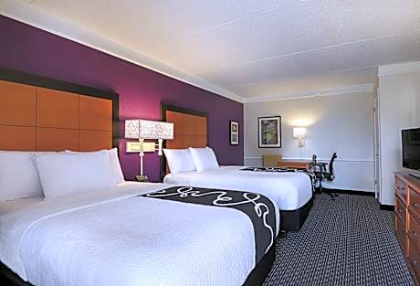 Double Room with Two Double Beds - Non-Smoking