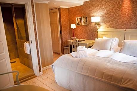 Double Room - Main Building