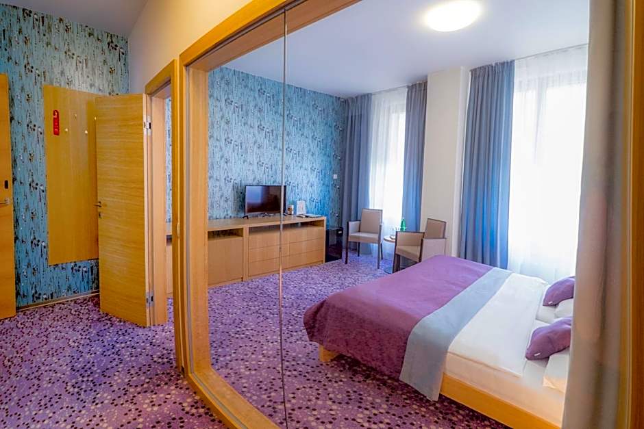 Hotel Vinice Hnanice