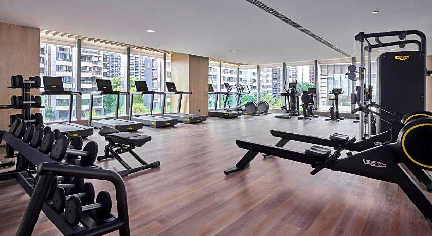 DoubleTree by Hilton Shenzhen Airport Residences