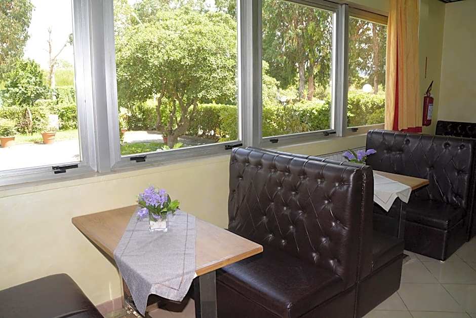 HOTEL IL PARCO - Parking Free & Restaurant - Hotel