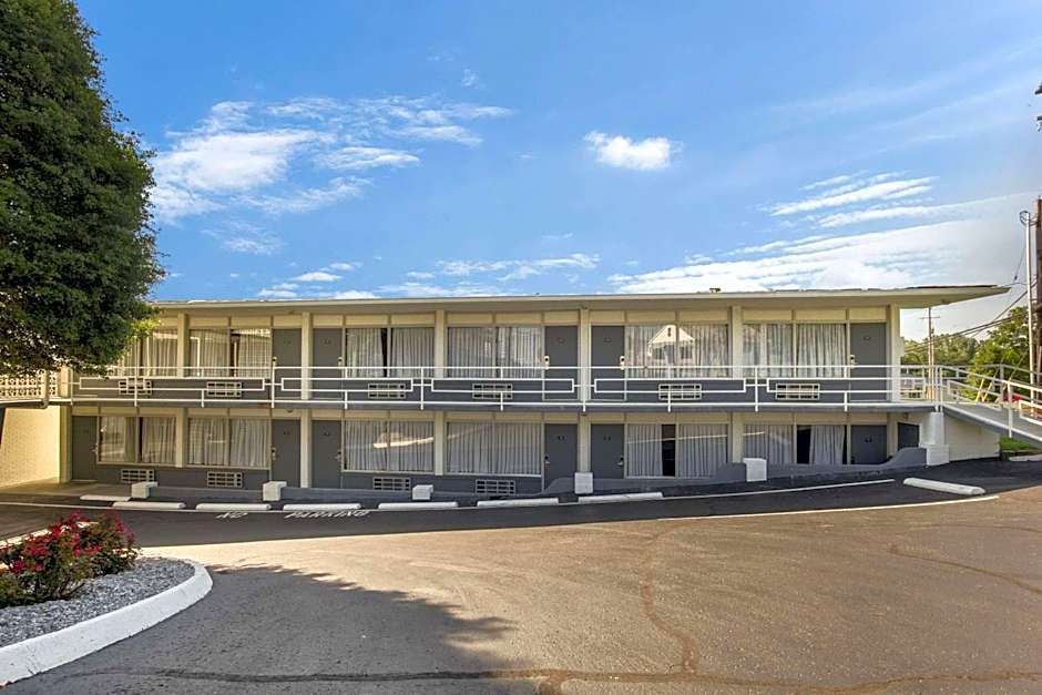 Econo Lodge Fort Knox
