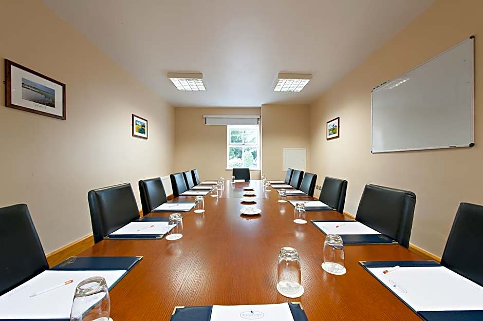 Roganstown Hotel & Country Club